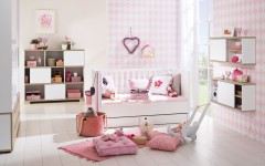 Carlo von Paidi - Babyzimmer kreideweiß - Fichte vintage