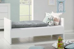 Fiona von Paidi - schmale Wickelkommode mit 3 Schubkästen