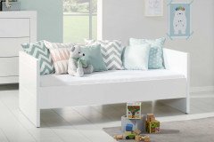 Fiona von Paidi - schmale Wickelkommode mit 3 Schubkästen