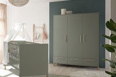 Oli-LE23 von Mäusbacher - Babyzimmer-Kombischrank grün matt lackiert