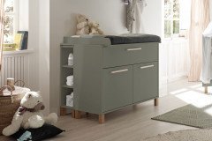 Oli-LE23 von Mäusbacher - Babyzimmer-Kombischrank grün matt lackiert